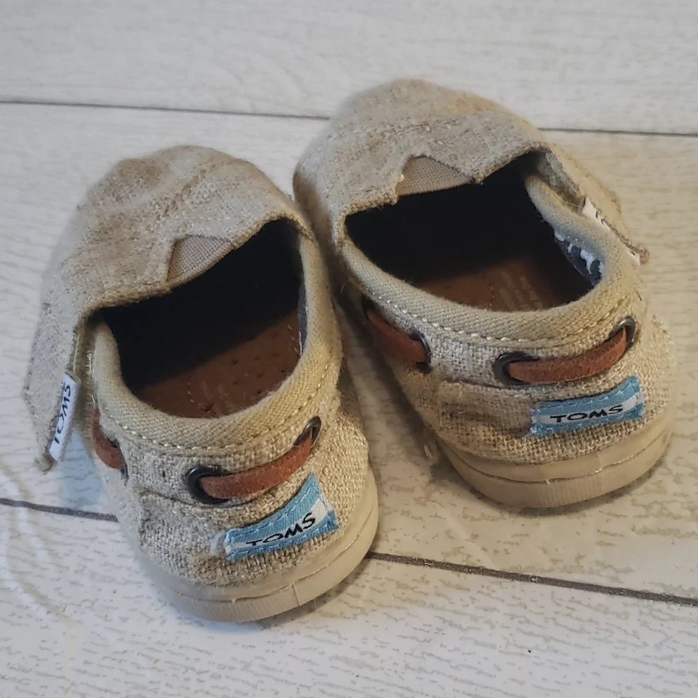 Toms baby shoes 3